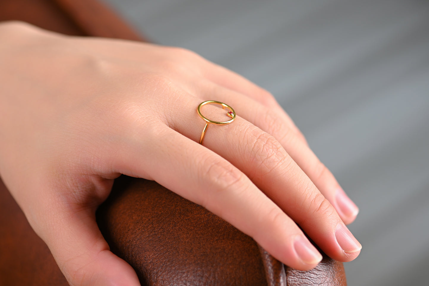 DOTTIE STONE CIRCLE RING