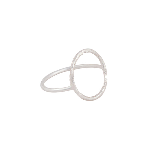 HAMMERED CIRCLE RING